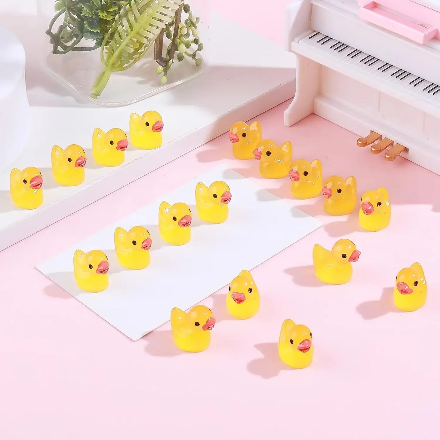 Tiny Ducks - Glow Yellow